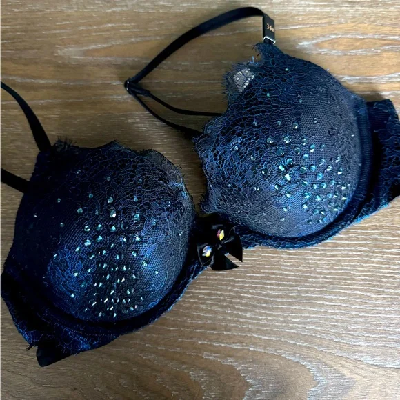 Victoria’s Secret Rhinestone Very Sexy Push-up Bra & matching garter - Picture 3 of 7